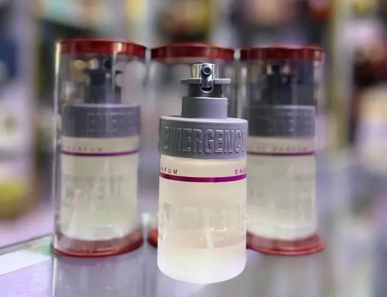 Body Sprays, pocket perfumes, perfume rollons, roll-ons. - 3