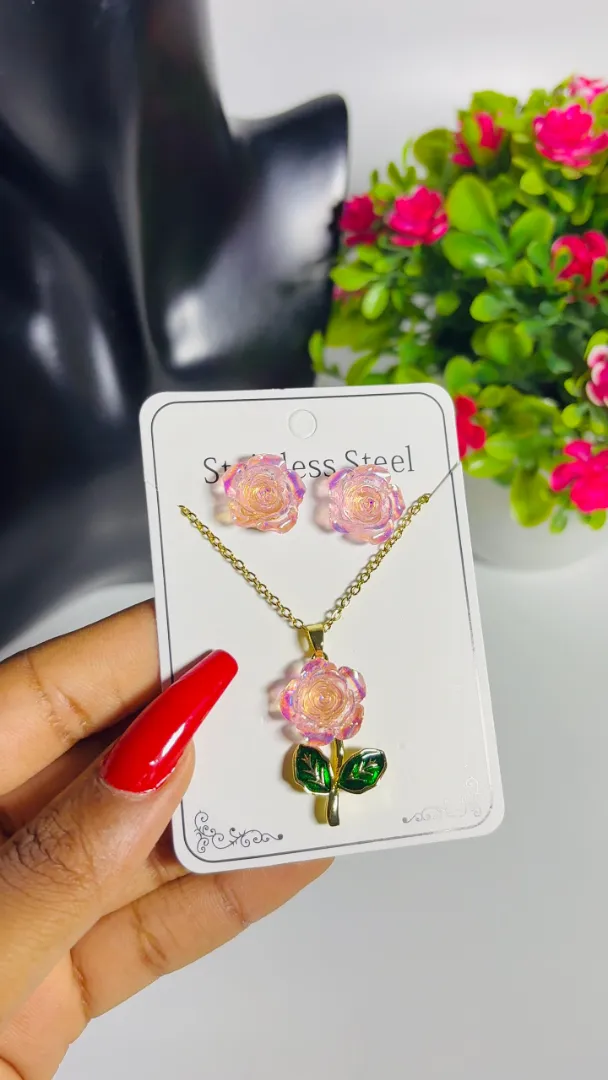 Beautiful necklace - 4